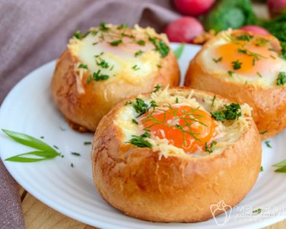 Яйца с сыром