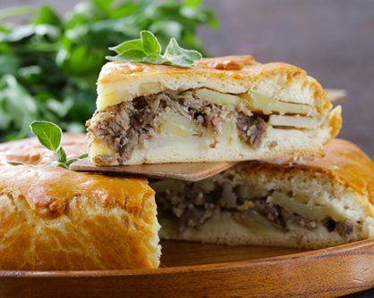 Пирог с картошкой и фаршем в духовке